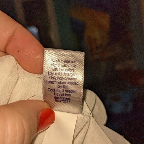 Jennifer Lopez white Layered Look Small Rhinestones - Picture 5 of 8